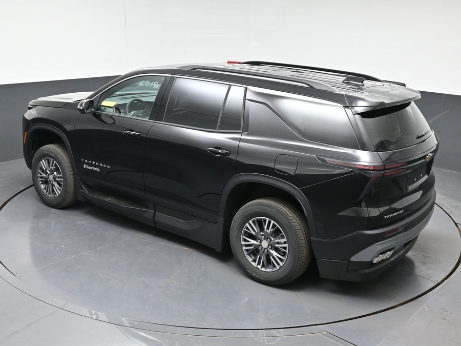 New 2026 Chevrolet Traverse 1LT - BraunAbility Side Entry In Floor Automatic Ramp
