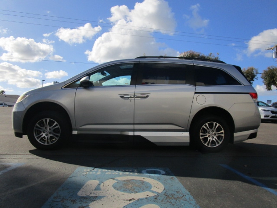 Used 2014 Honda Odyssey EX-L - VMI Side Entry Entry In Floor Automatic Ramp