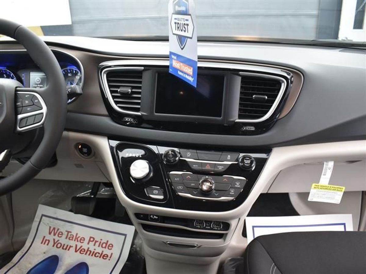 2023 CHRYSLER VOYAGER - Image 22