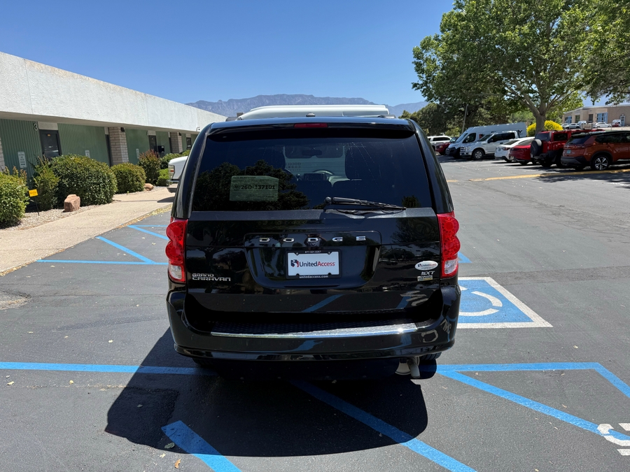 Used 2017 Dodge Grand Caravan SXT - VMI Side Entry Entry In Floor Manual Ramp