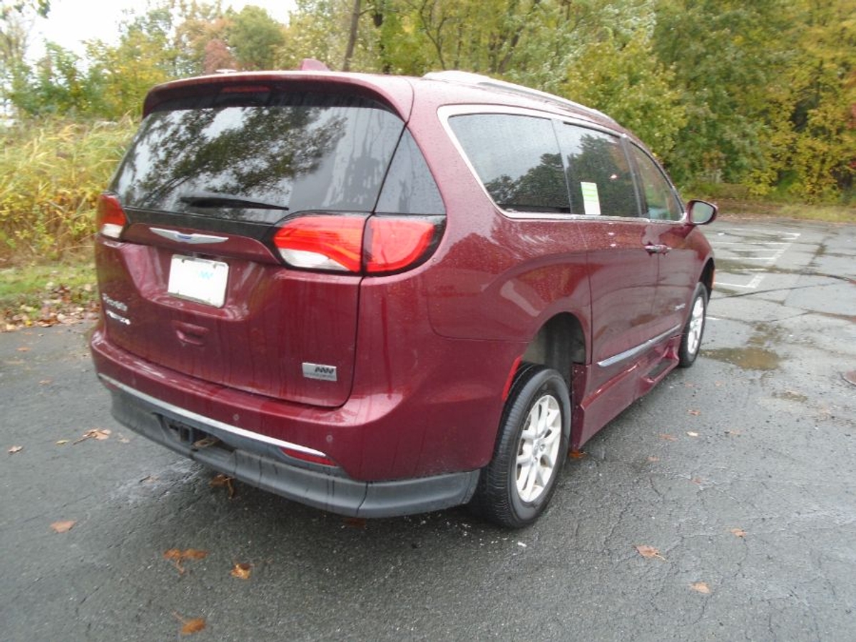 2020 CHRYSLER PACIFICA - Image 13