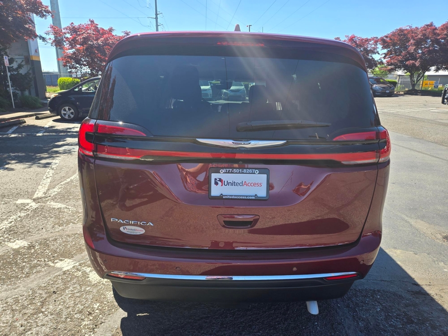 Used 2022 Chrysler Pacifica Touring L - VMI Side Entry Entry In Floor Automatic Ramp