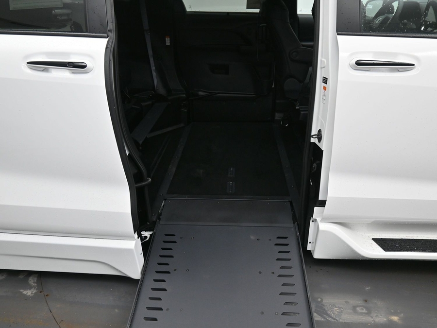 New 2026 Toyota Sienna Hybrid XSE Sport - BraunAbility Side Entry In Floor Automatic Ramp