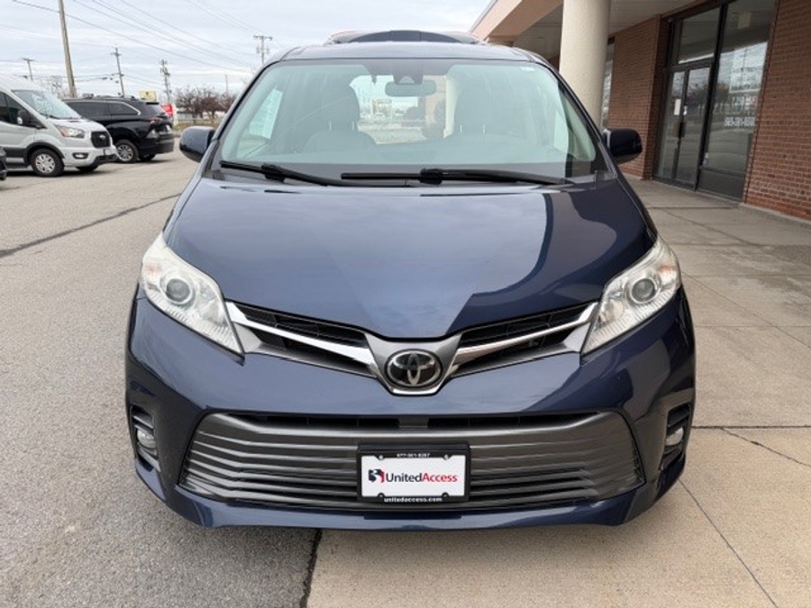 Used 2019 Toyota Sienna XLE Base - FRC Rear Entry Entry Fold Out Manual Ramp