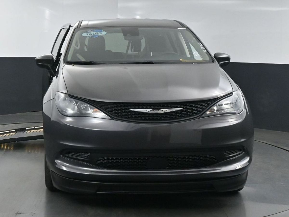 2023 CHRYSLER VOYAGER - Image 2