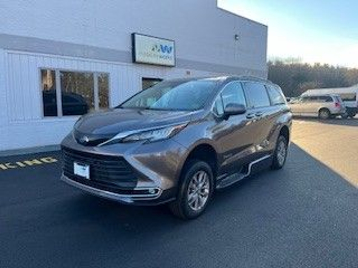 2022 TOYOTA SIENNA - Image 4