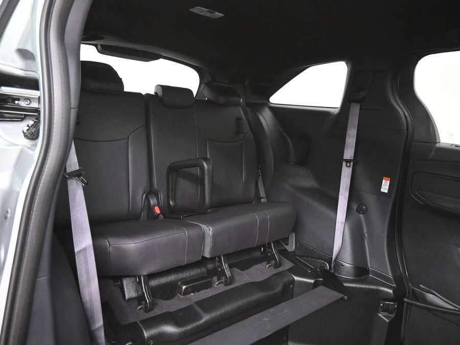New 2025 Toyota Sienna Hybrid XSE Sport - BraunAbility Side Entry Entry Fold Out Automatic Ramp