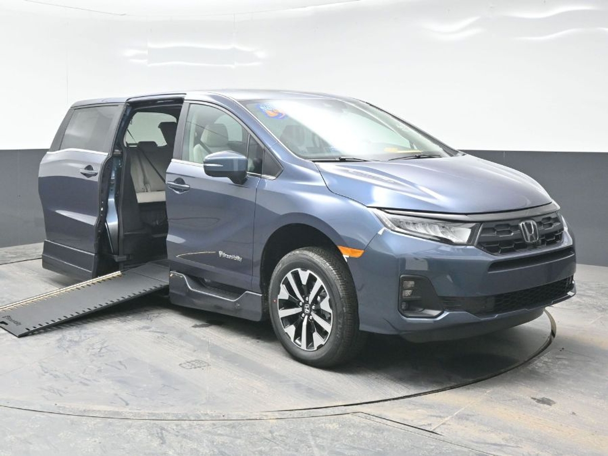 2026 Honda Odyssey EX-L's photo