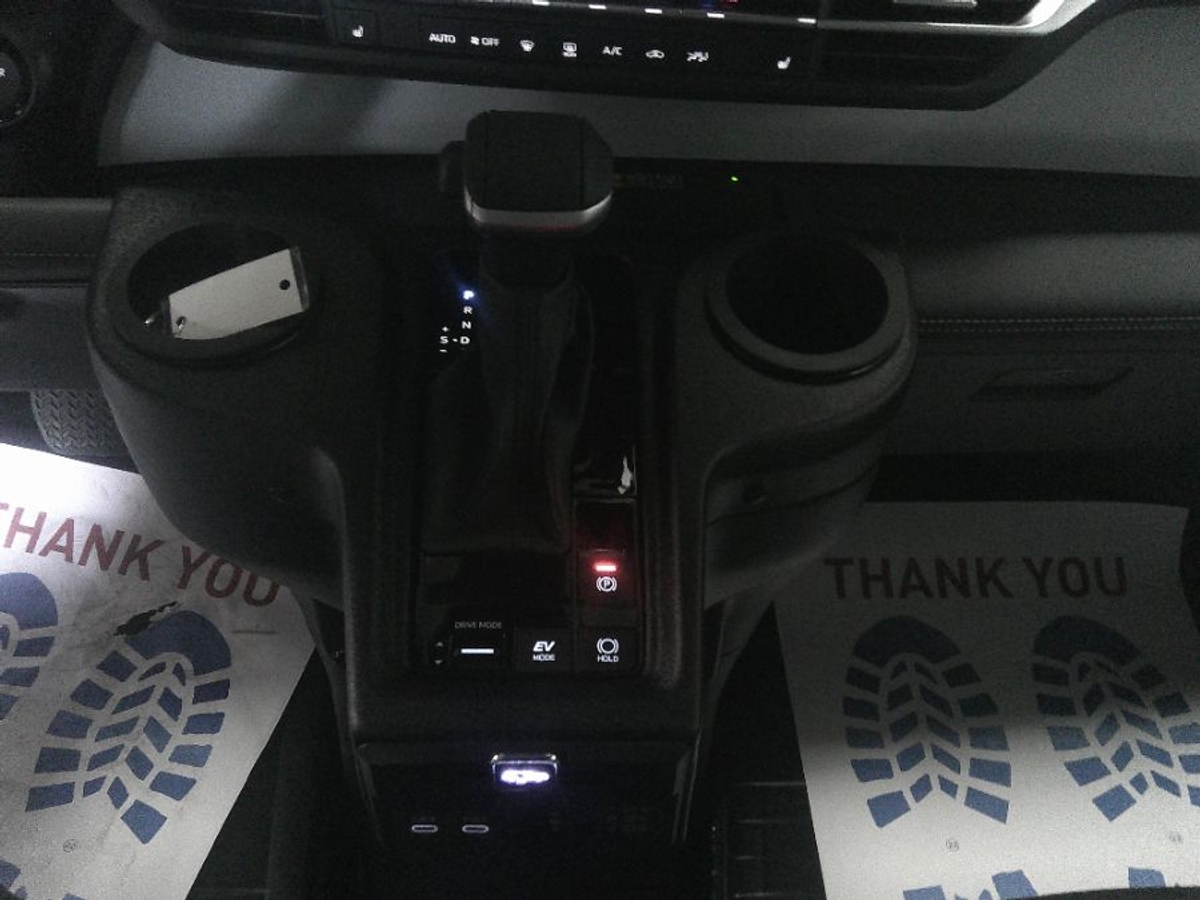 2025 TOYOTA SIENNA - Image 11