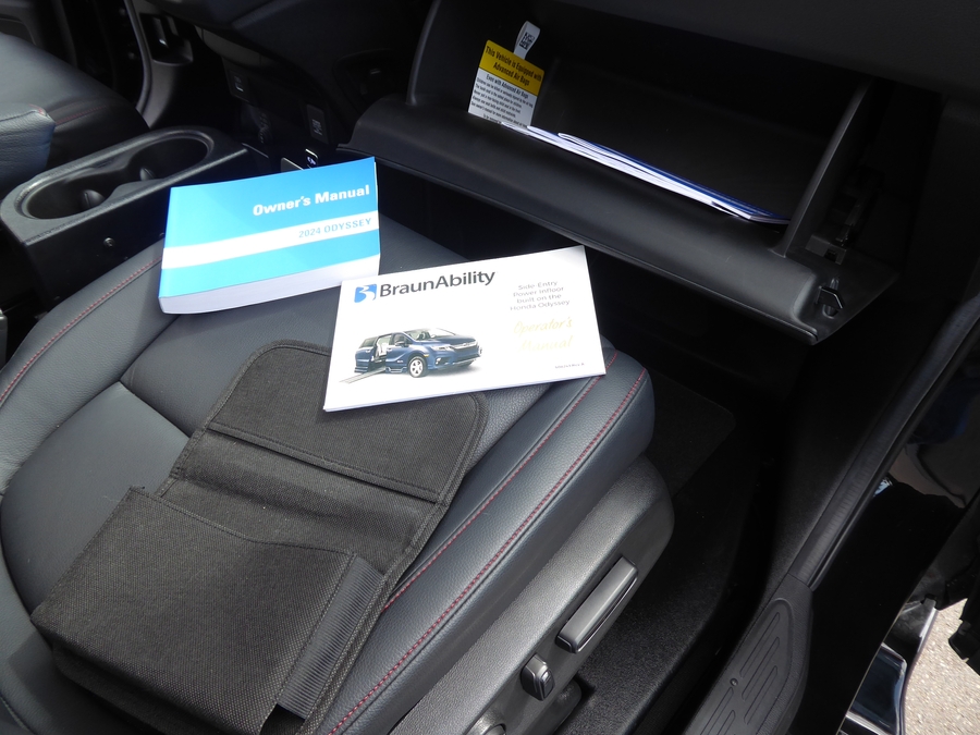 Used 2024 Honda Odyssey Sport - BraunAbility Side Entry In Floor Automatic Ramp