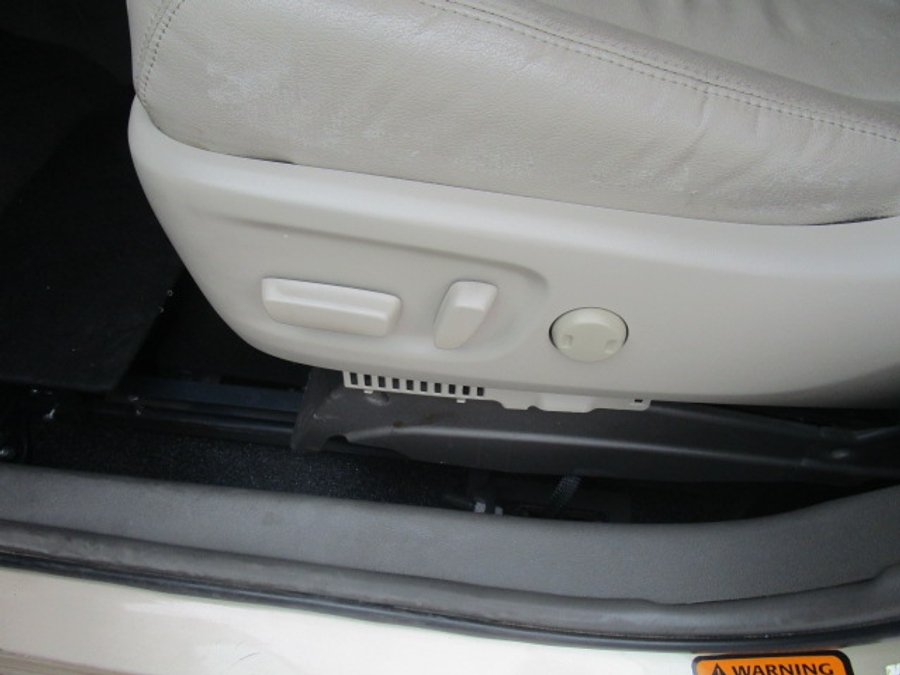 Used 2013 Toyota Sienna XLE Base - VMI Side Entry Entry In Floor Automatic Ramp