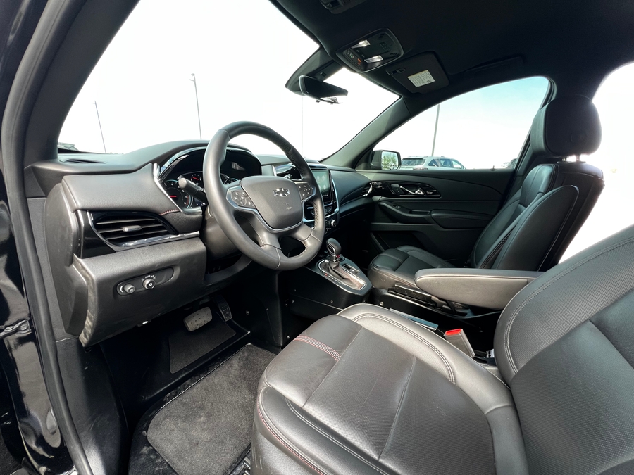Used 2023 Chevrolet Traverse 2LT - BraunAbility Side Entry Entry In Floor Automatic Ramp