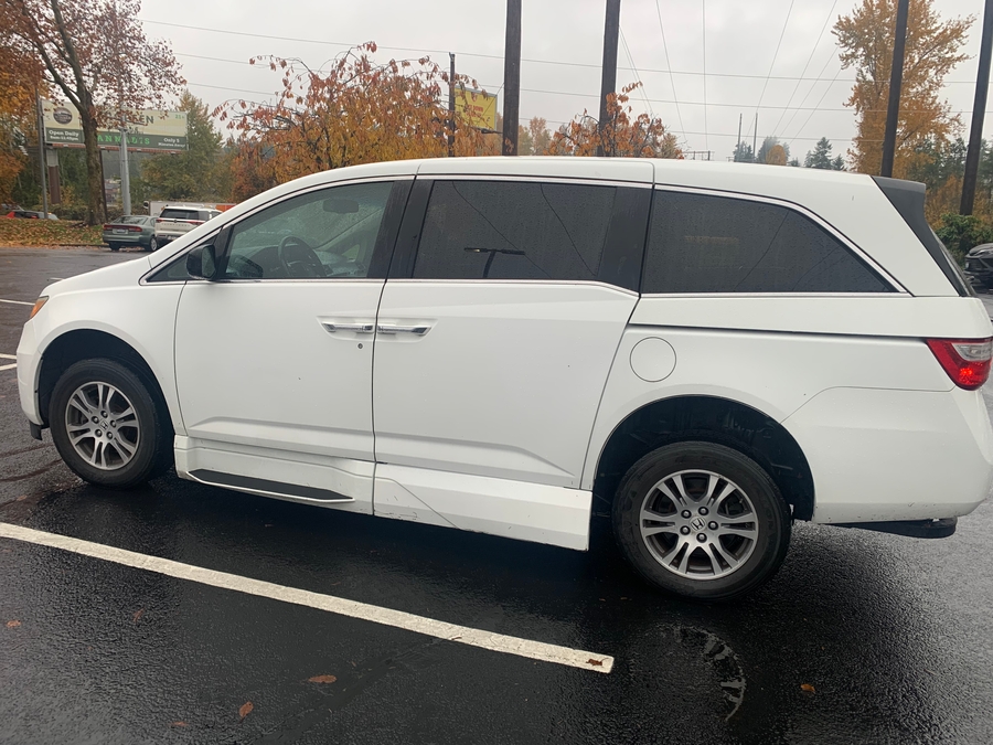 Used 2011 Honda Odyssey EX-L - VMI Side Entry Entry In Floor Automatic Ramp