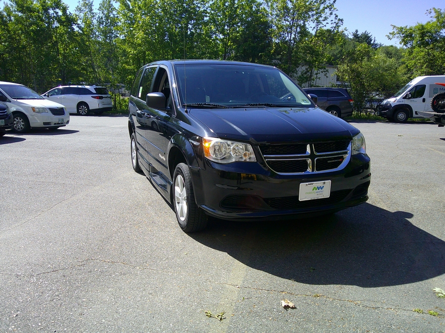 Black Dodge Grand Caravan número de imagen 4
