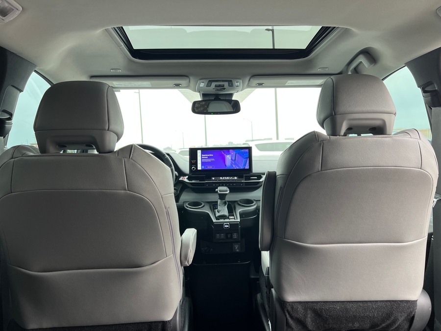 Used 2025 Toyota Sienna Hybrid XLE Plus - BraunAbility Side Entry Entry Fold Out Automatic Ramp