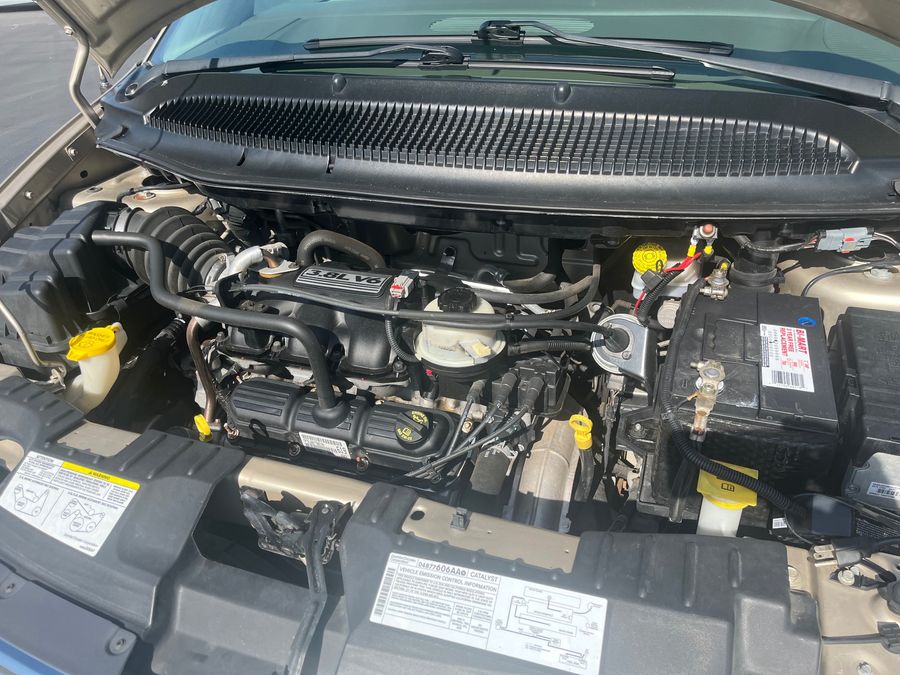 Used 2007 Chrysler Town and Country Limited - VMI Side Entry Entry In Floor Automatic Ramp