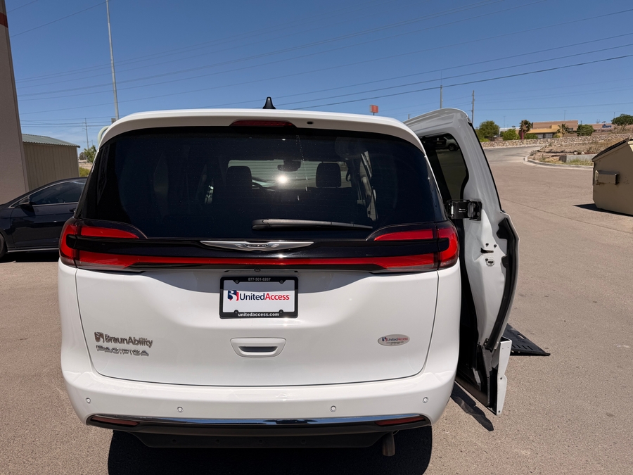 Used 2024 Chrysler Pacifica Touring L - BraunAbility Side Entry Entry In Floor Automatic Ramp