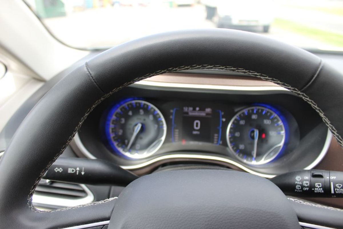 2023 CHRYSLER VOYAGER - Image 14