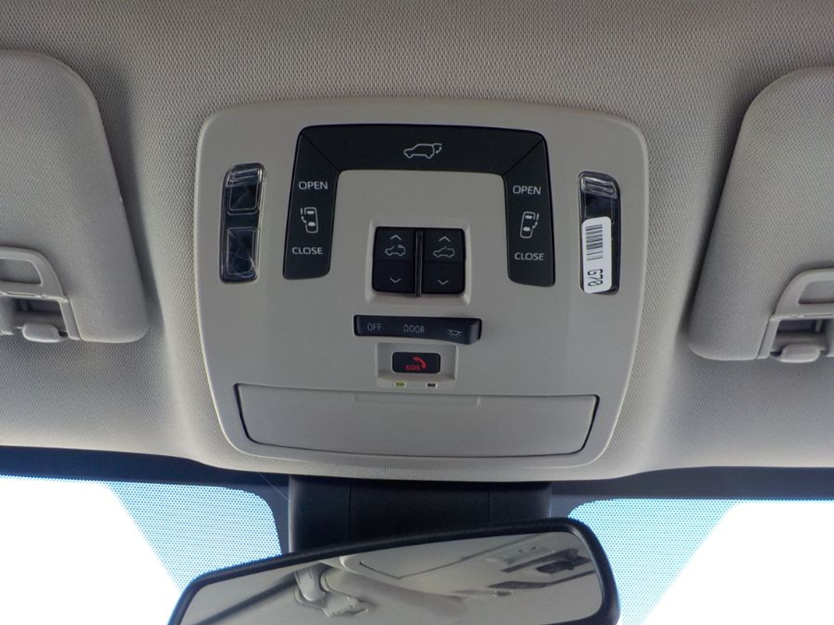 2025 TOYOTA SIENNA - Image 14