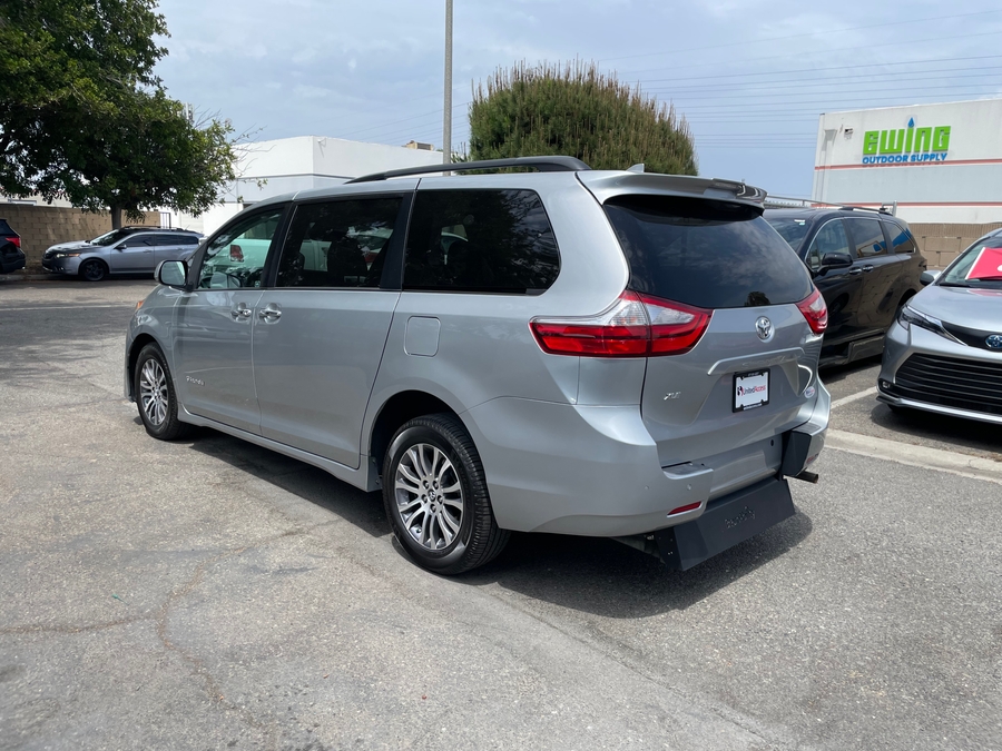 Used 2019 Toyota Sienna XLE - BraunAbility Rear Entry Fold Out Automatic Ramp
