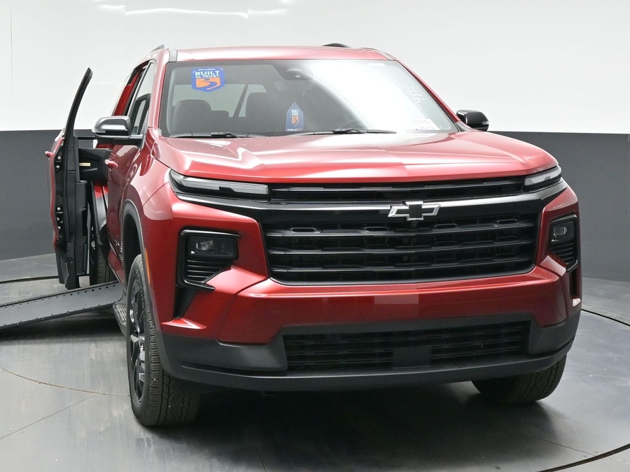 New 2026 Chevrolet Traverse 1LT Midnight - BraunAbility Side Entry In Floor Automatic Ramp