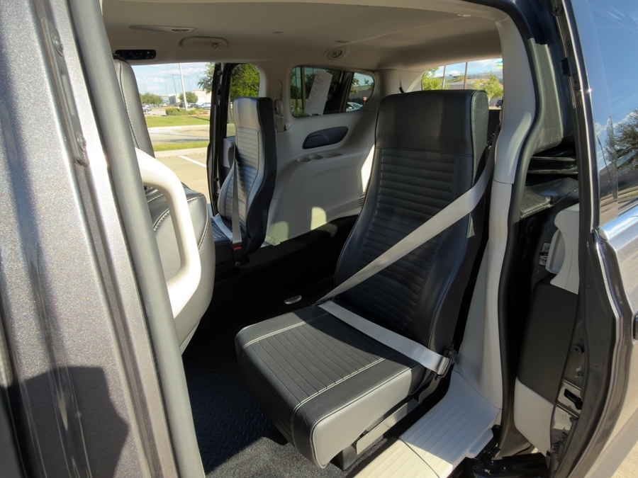 Used 2023 Chrysler Pacifica Touring L - FR Conversions Rear Entry Fold Out Manual Ramp
