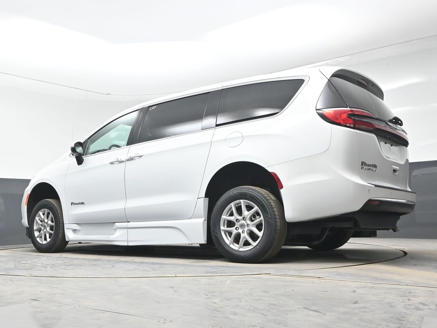 Used 2023 Chrysler Pacifica Touring L - BraunAbility Side Entry Entry Fold Out Automatic Ramp