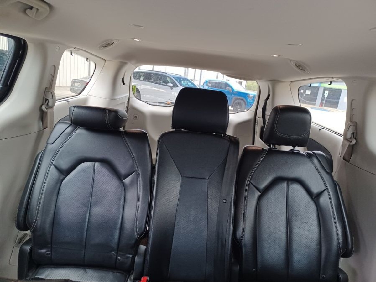 2022 CHRYSLER PACIFICA - Image 21