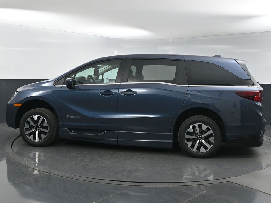 New 2026 Honda Odyssey EX-L - BraunAbility Side Entry Entry In Floor Automatic Ramp