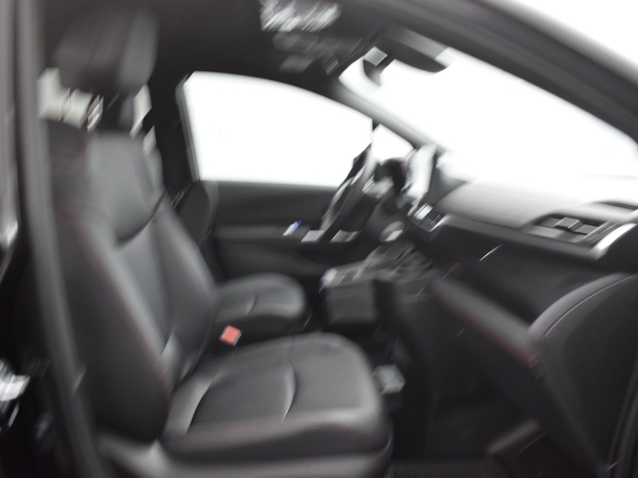 New 2025 Toyota Sienna Hybrid XSE Sport - BraunAbility Side Entry Entry Fold Out Automatic Ramp