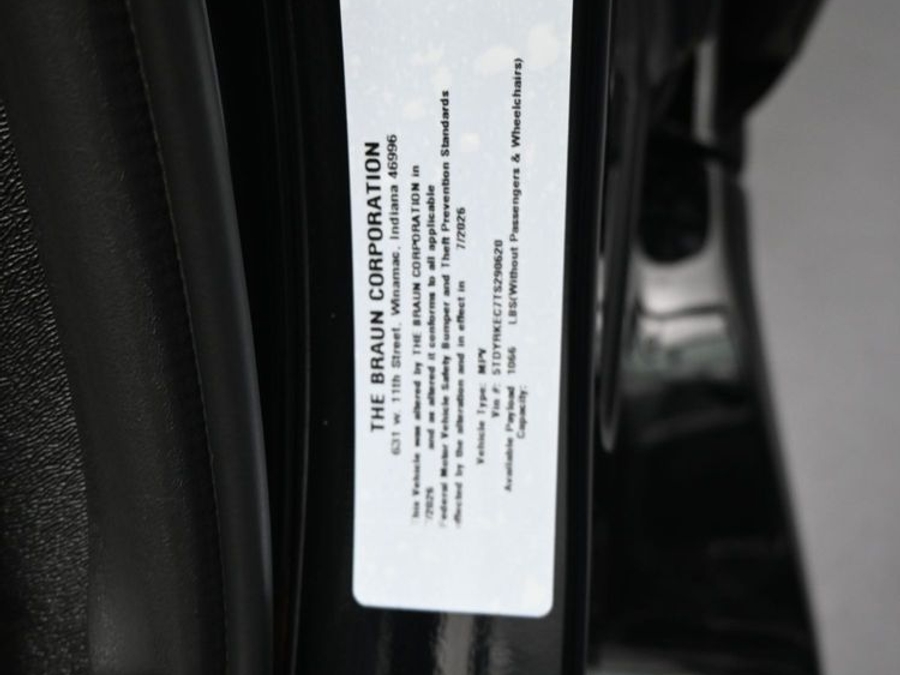 New 2026 Toyota Sienna Hybrid XLE Add - BraunAbility Side Entry In Floor Automatic Ramp