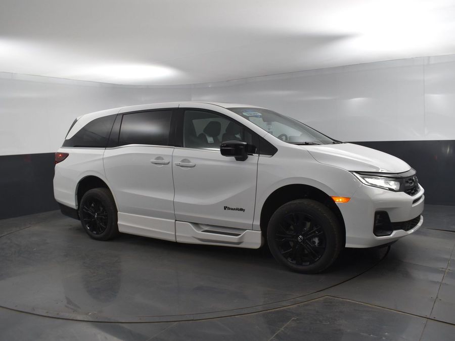 New 2025 Honda Odyssey Sport - BraunAbility Side Entry Entry In Floor Automatic Ramp