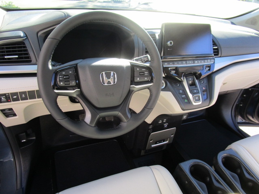 New 2026 Honda Odyssey EX-L - BraunAbility Side Entry Entry In Floor Automatic Ramp