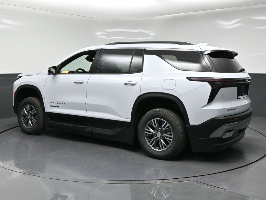 New 2026 Chevrolet Traverse 1LT - BraunAbility Side Entry In Floor Automatic Ramp