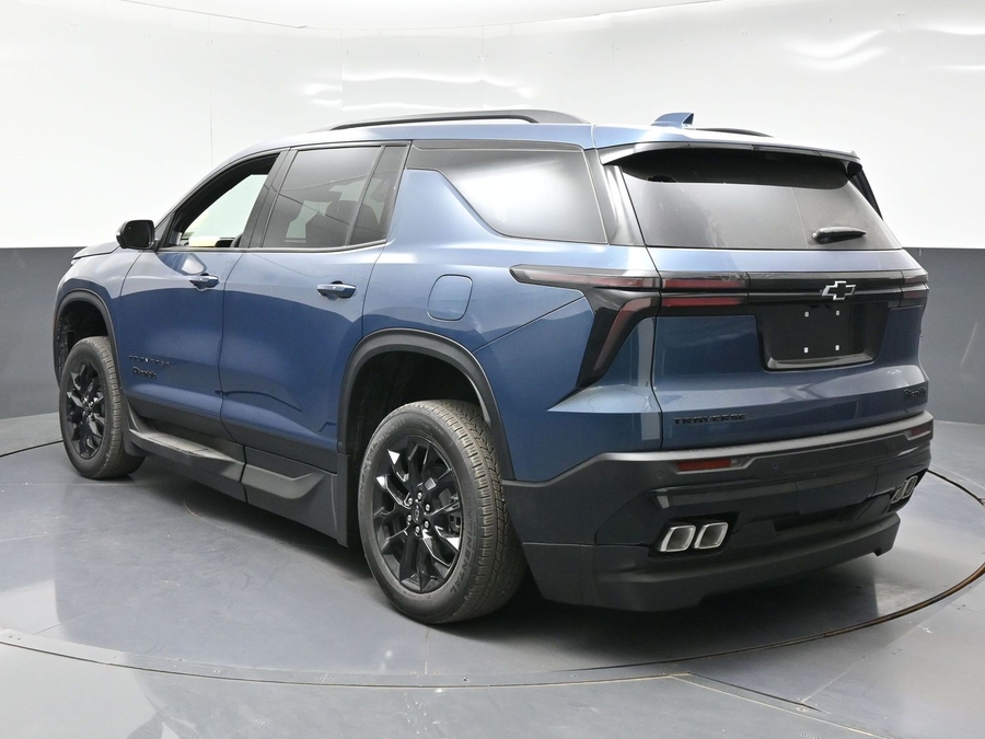 New 2026 Chevrolet Traverse 1LT Midnight - BraunAbility Side Entry Entry In Floor Automatic Ramp