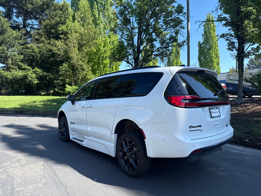 Used 2023 Chrysler Pacifica Touring L Sport - BraunAbility Side Entry Entry Fold Out Automatic Ramp