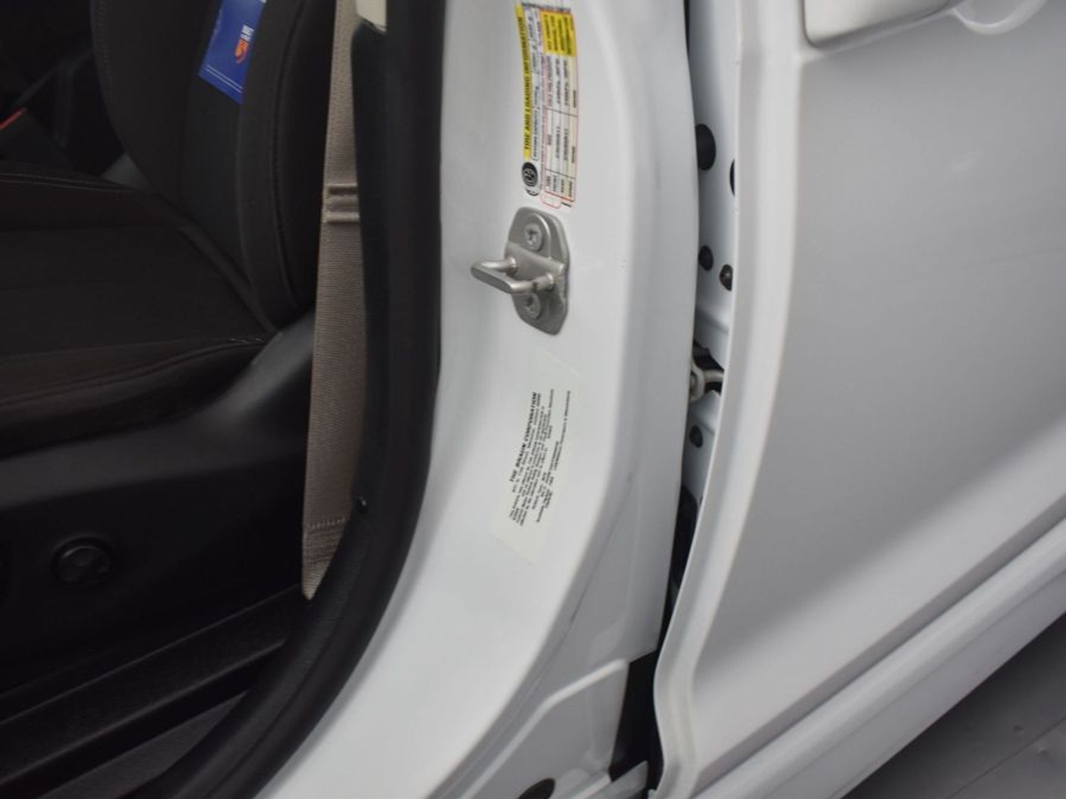 2023 CHRYSLER VOYAGER - Image 16