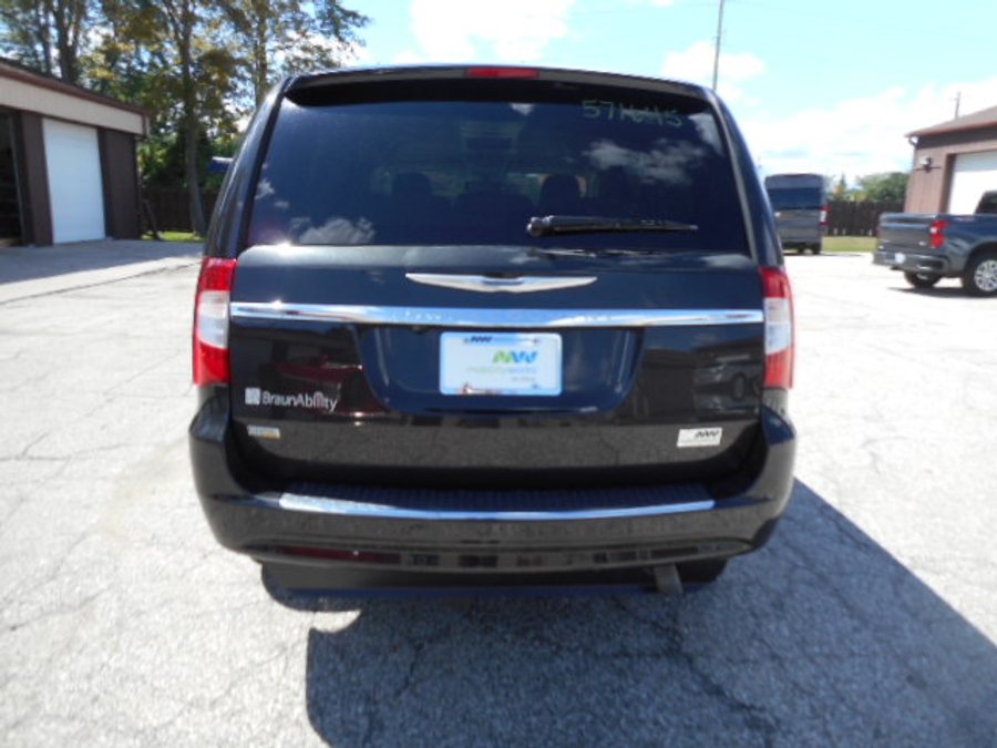 Mocha Java Pearl Chrysler Town and Country image number 8