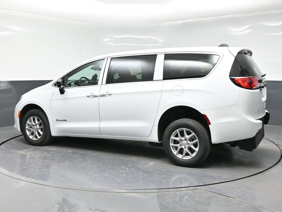 New 2026 Chrysler Voyager LX - BraunAbility Rear Entry Entry Fold Out Manual Ramp