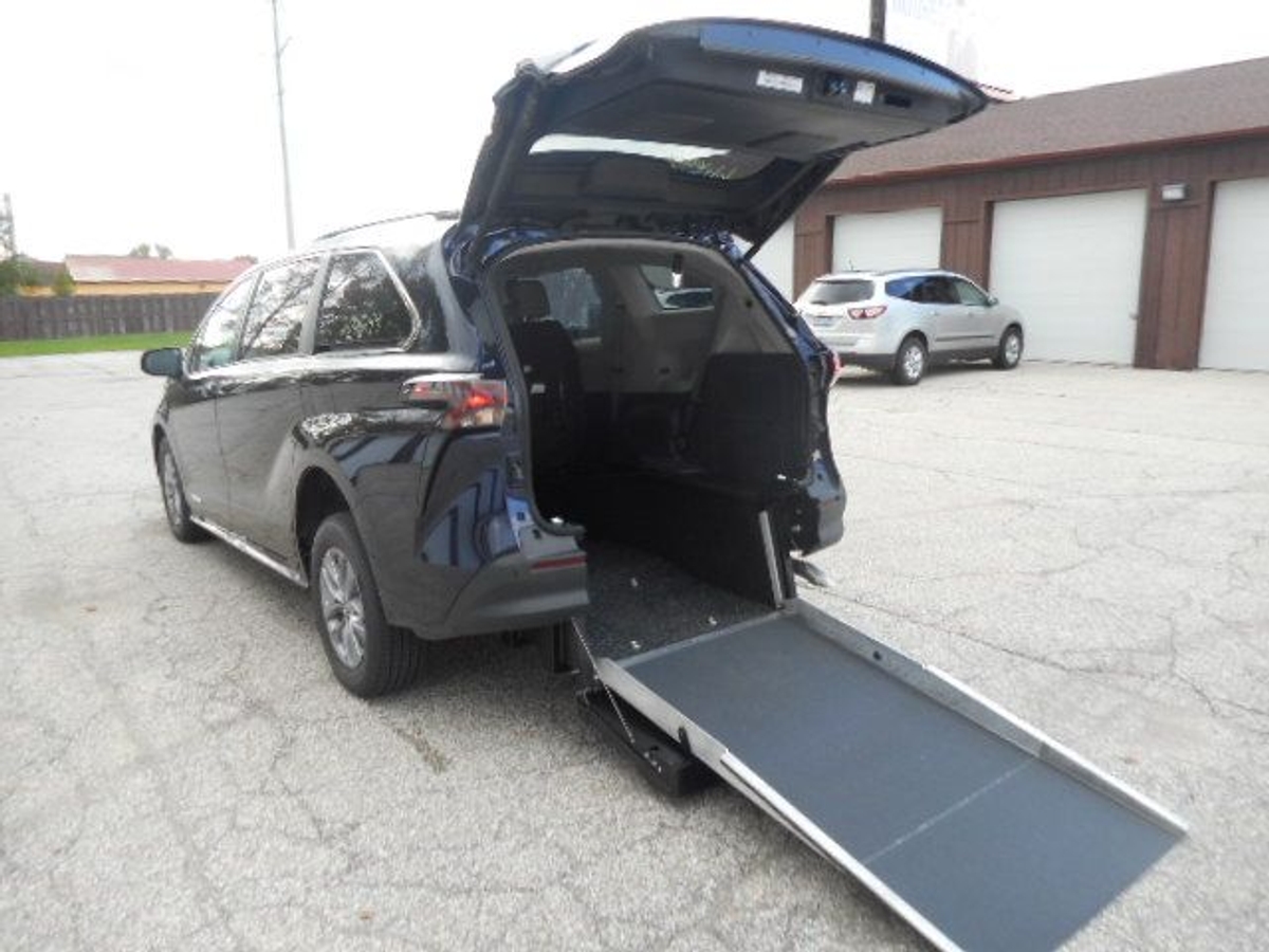 2024 TOYOTA SIENNA - Image 21