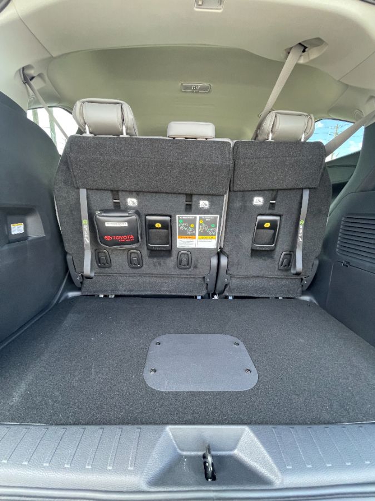 2025 TOYOTA SIENNA - Image 14