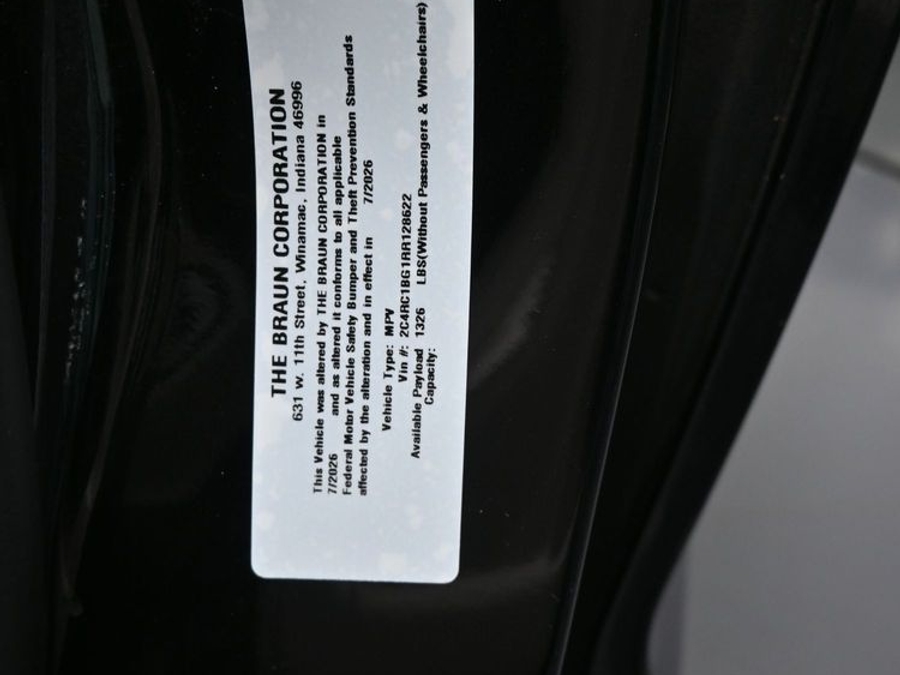 Used 2024 Chrysler Pacifica Touring L - BraunAbility Side Entry In Floor Automatic Ramp