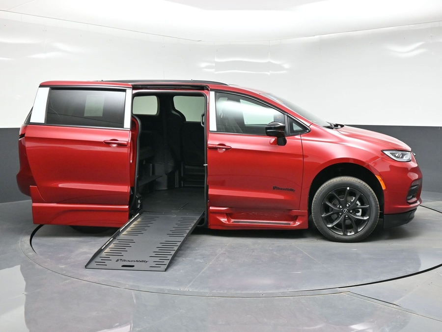 Red Chrysler Pacifica image number 4