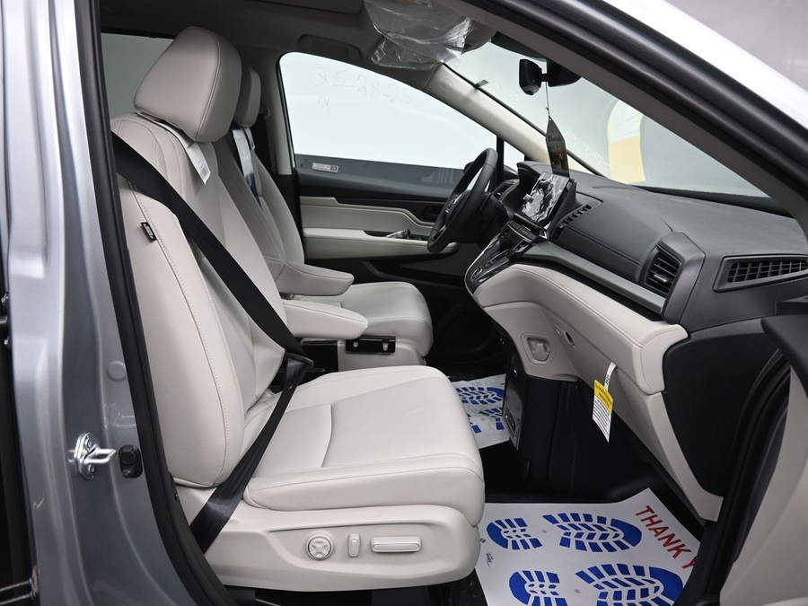 New 2026 Honda Odyssey EX-L - BraunAbility Side Entry Entry In Floor Automatic Ramp