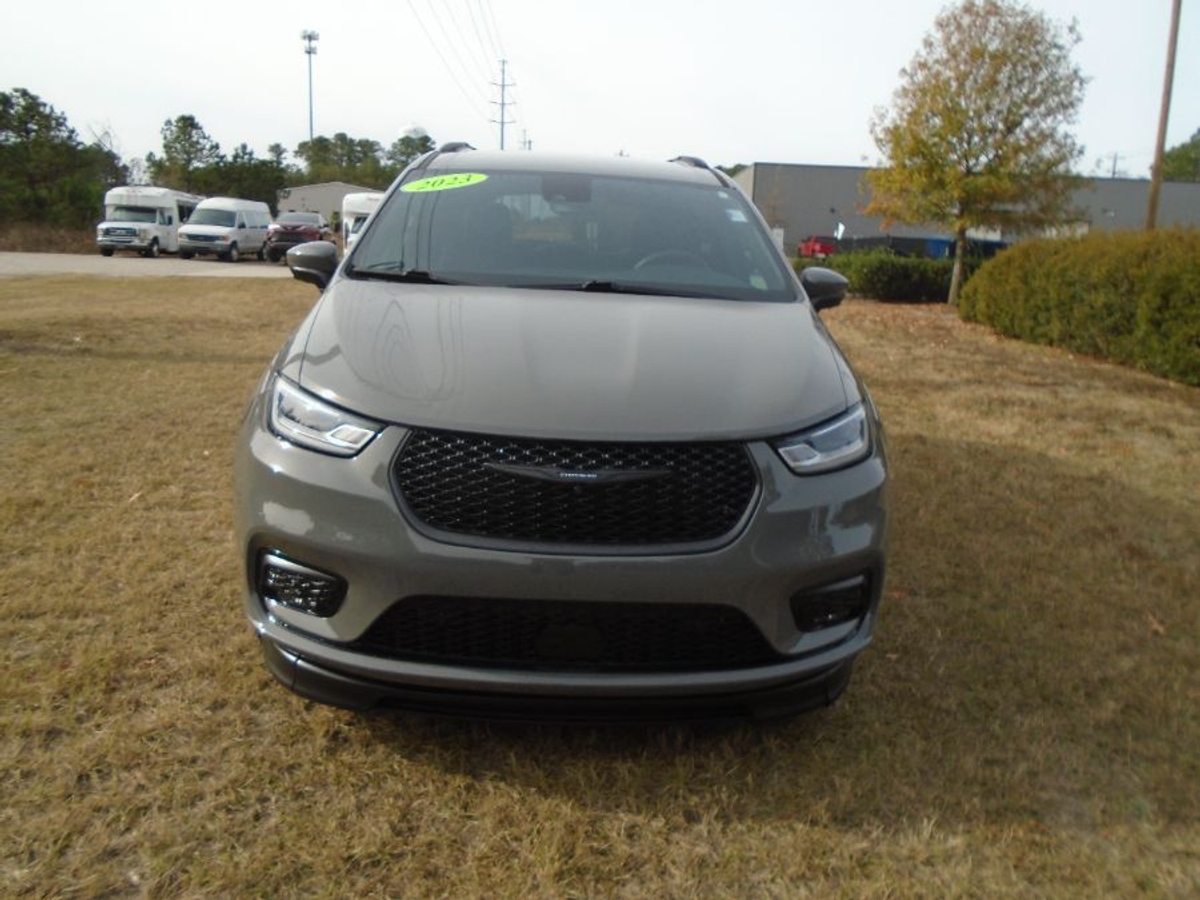 2023 CHRYSLER PACIFICA - Image 14