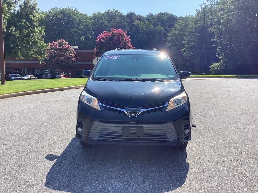 Black Toyota Sienna with Side Entry Manual In Floor ramp