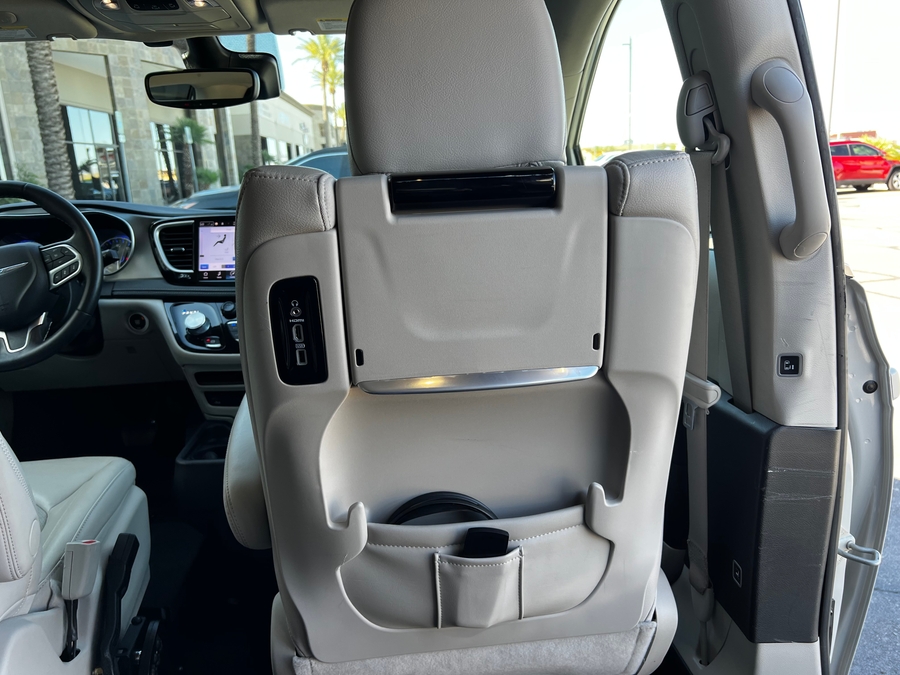 Used 2021 Chrysler Pacifica Touring L - RLX Side Entry Entry In Floor Automatic Ramp