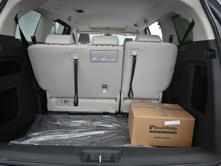 New 2026 Honda Odyssey EX-L - BraunAbility Side Entry In Floor Automatic Ramp