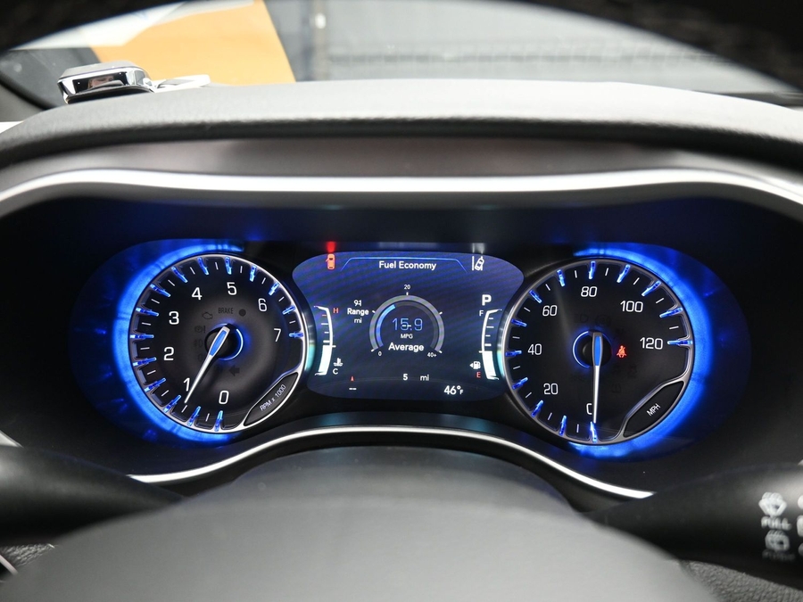 New 2026 Chrysler Pacifica Select Plus - BraunAbility Side Entry Entry In Floor Automatic Ramp