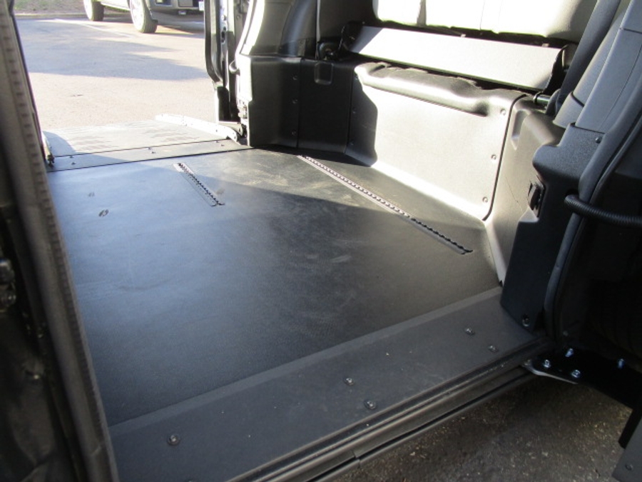 Used 2024 Toyota Sienna Hybrid XLE Base - BraunAbility Side Entry Entry Fold Out Automatic Ramp